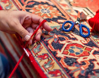 خدمات تخصصی و حرفه ای رفوی فرش در قالیشویی حکیمیه